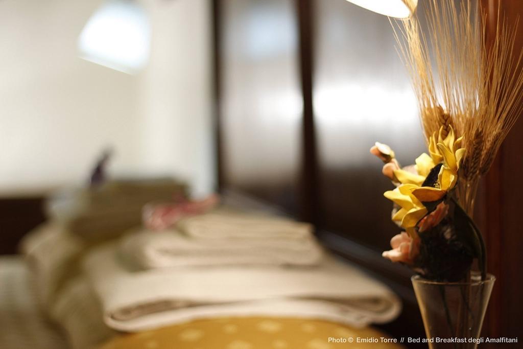 Amalfitani Salerno Centro Bed & Breakfast Exterior photo