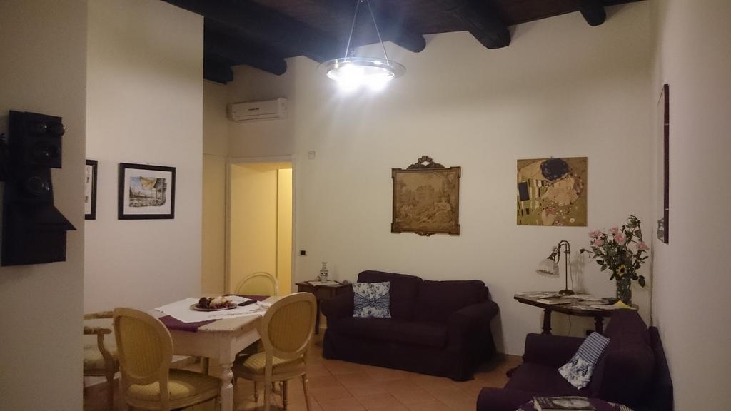 Amalfitani Salerno Centro Bed & Breakfast Exterior photo