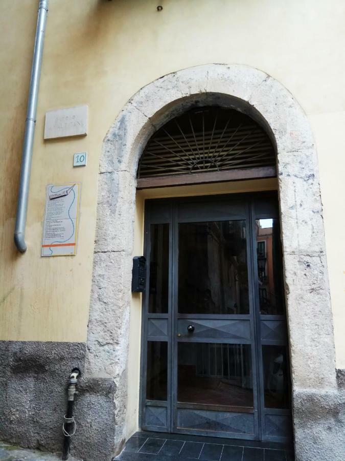 Amalfitani Salerno Centro Bed & Breakfast Exterior photo