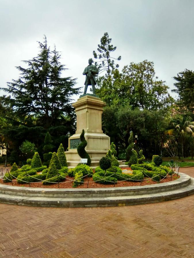 Amalfitani Salerno Centro Bed & Breakfast Exterior photo