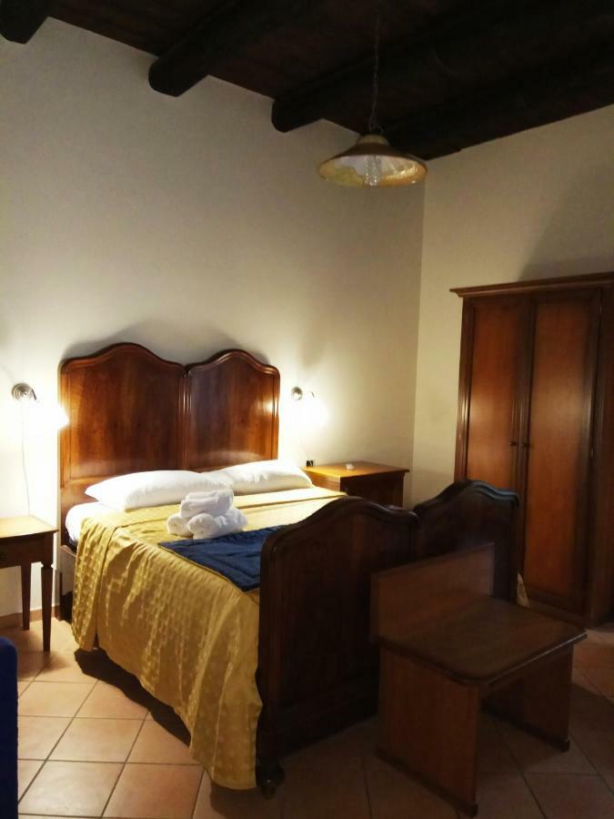 Amalfitani Salerno Centro Bed & Breakfast Exterior photo